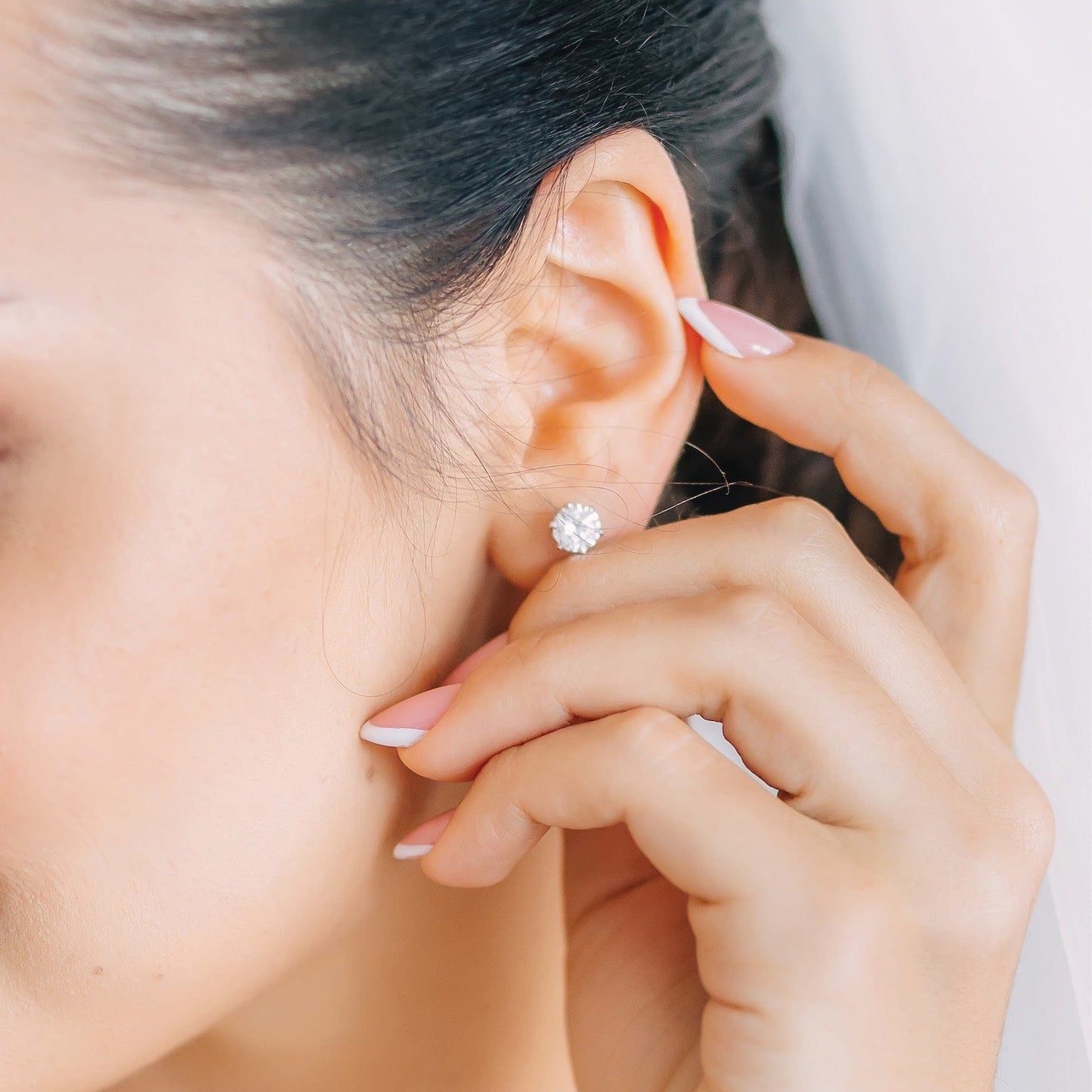 Eterna Stud Earrings